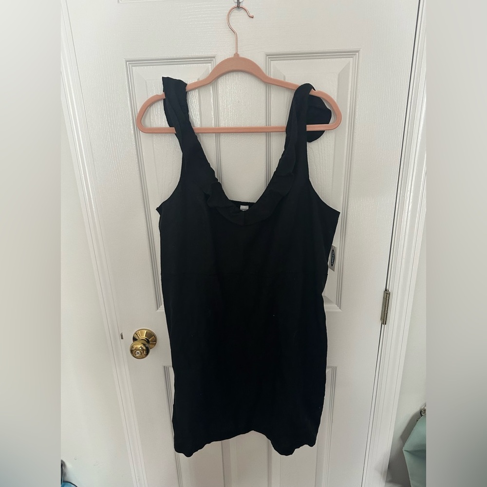 Old Navy Black V-Neck Ruffle Dress